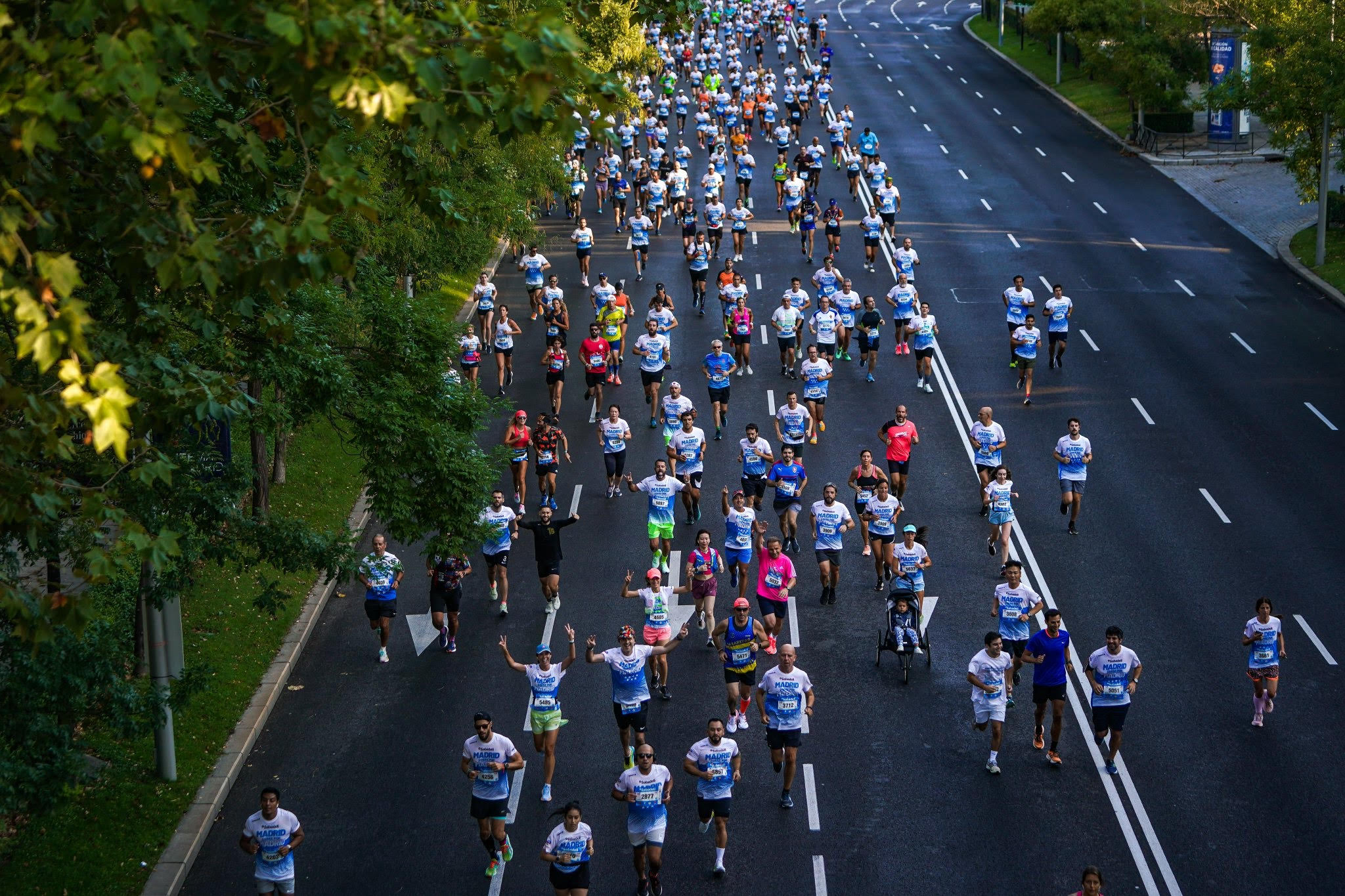 La carrera Madrid corre por Madrid, vuelve a ser un éxito con más de 9000 participantes en su 15ª edición.