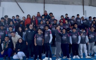 Ayoub Ghadfa imparte una clase magistral en el IES Pedro Salinas